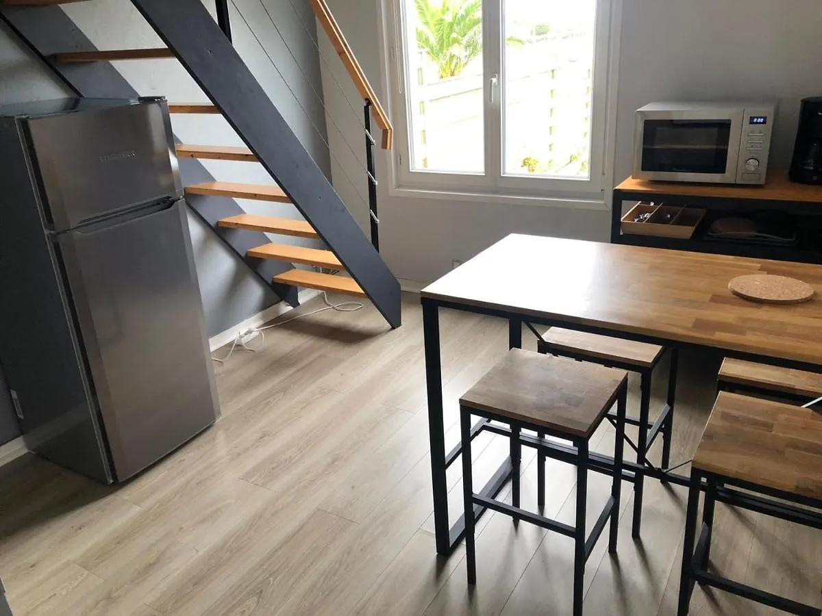 Maisonnette A 100 M De La Plage Plouguerneau 0*,  France